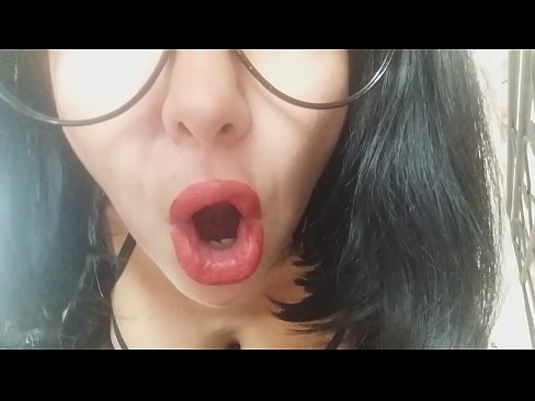 ❤️ Cari, a to matrigna ùn ti lascia micca andà à a scola oghje... Aghju bisognu di tè troppu... ️❌ Video porno à porn co.makesexnotwar.ru