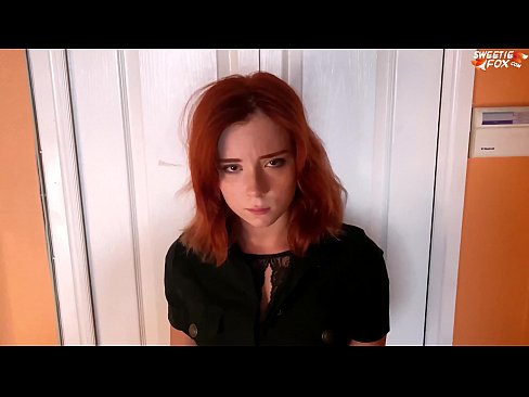 ❤️ A Guardia di Sicurezza hà punitu una bella donna per un tacchettu - Cum in bocca ️❌ Video porno à porn co.makesexnotwar.ru