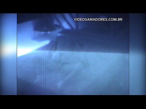 ❤️ U maritu filma a moglia chì scopa un vicinu è scopre chì hè un cornu ️❌ Video porno à porn co.makesexnotwar.ru