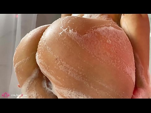 ❤️ Brunette si masturba a figa cù un vibratore per un orgasmu intensu in a doccia ️❌ Video porno à porn co.makesexnotwar.ru