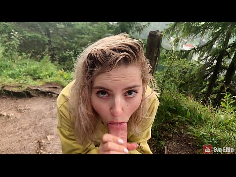 ❤️ Ragazza ingoia cum dopu un pompino publicu - Eva Elfi ️❌ Video porno à porn co.makesexnotwar.ru