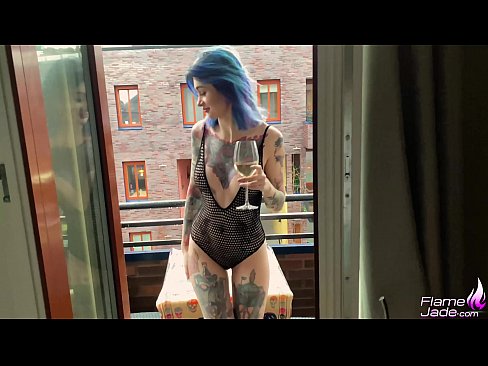 ❤️ Ragazza tremenda chì succhia cù una bocca è cazzo appassionatamente sottu à u celu apertu ️❌ Video porno à porn co.makesexnotwar.ru